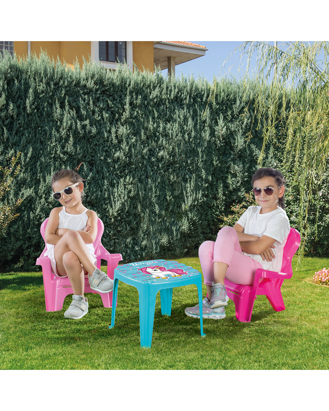 UNICORN TABLE AND 2 CHAIRS SETaleemaz.com 