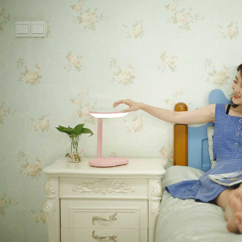 Rako Celebrity Mirror with charging, lighting and multimedia.